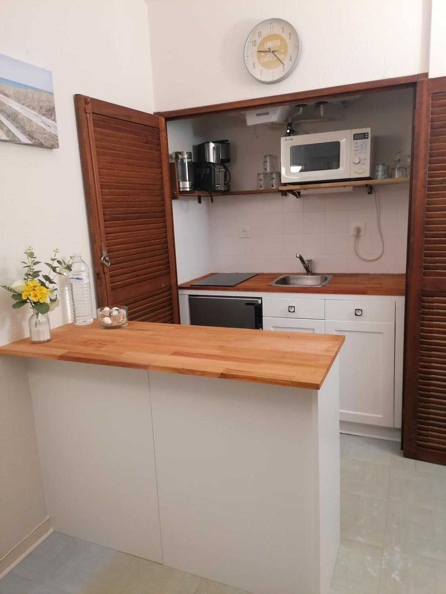 Ferienwohnung Agreable Studio Avec Terrasse A150M De La Plage Saint-Georges-de-Didonne Exterior foto